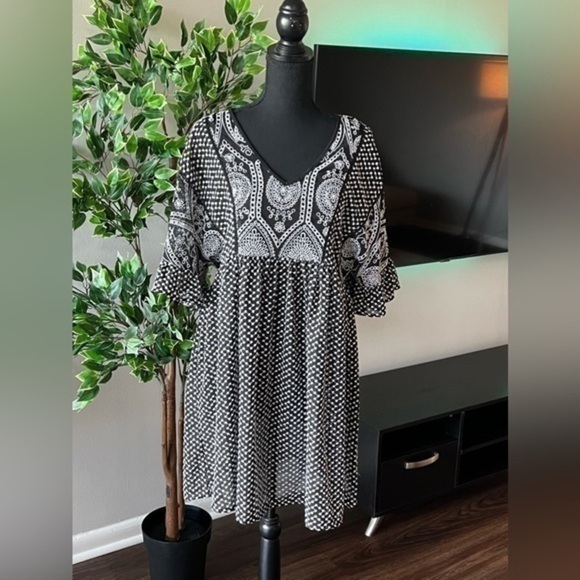 SUD EXPRESS
MID-LENGTH DRESS - Picture 1 of 5